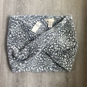 Anthropologie | sleeping on snow infinity scarf - NWT